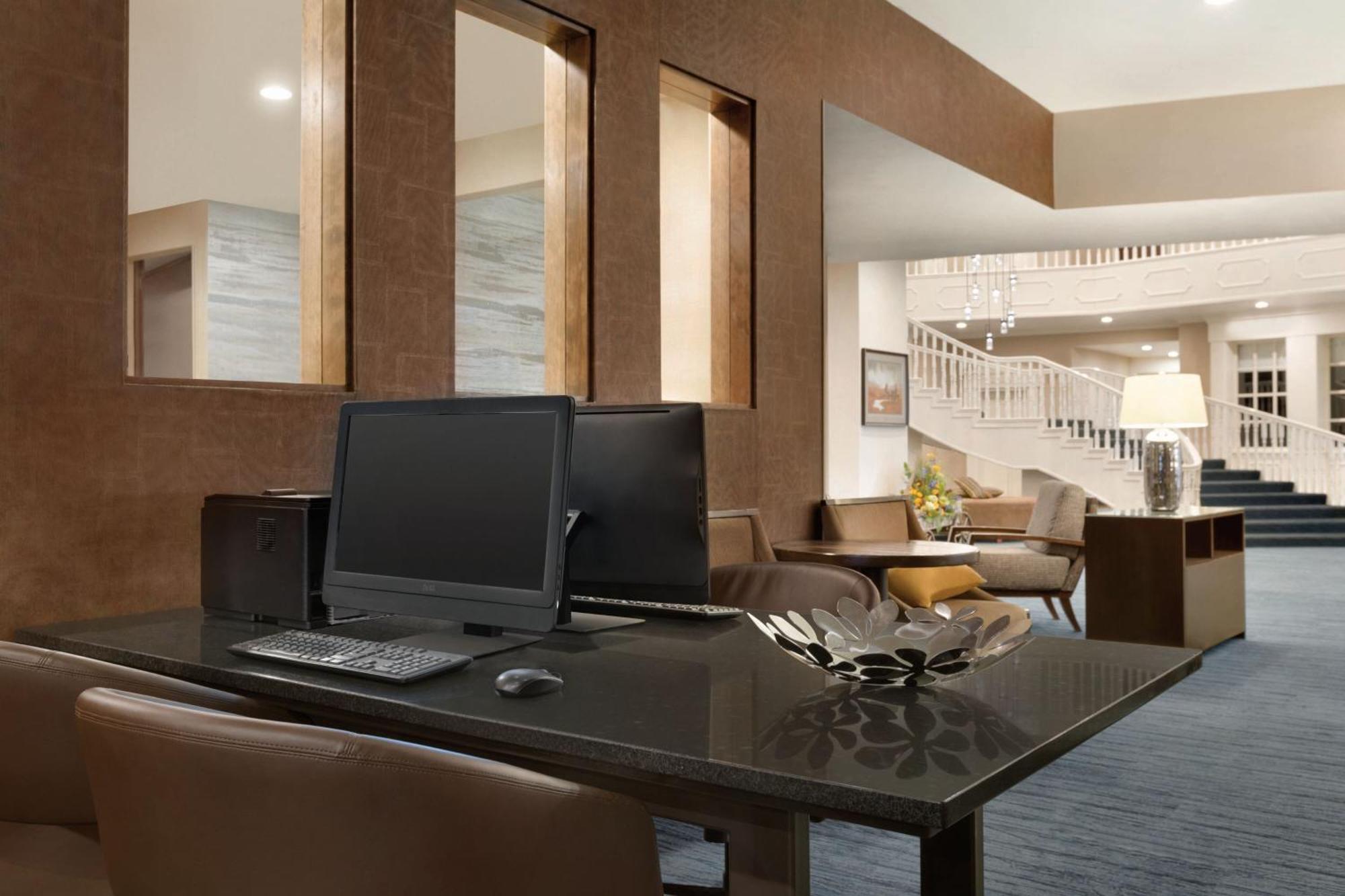 Delta Hotels By Marriott Helena Colonial מראה חיצוני תמונה